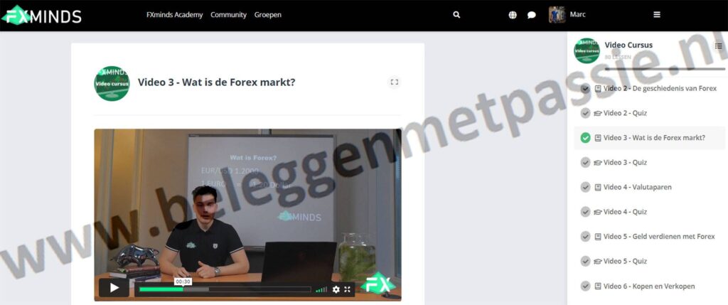 Op deze foto zie je Video 3: Wat is de Forex Markt? van de forex trading cursus 2.0 van FXminds