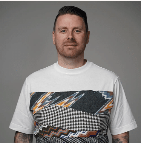 Op deze foto zie je Chris Janssens, oprichter van Doopiecash en het Leerprogramma Daytraden & Scalpen